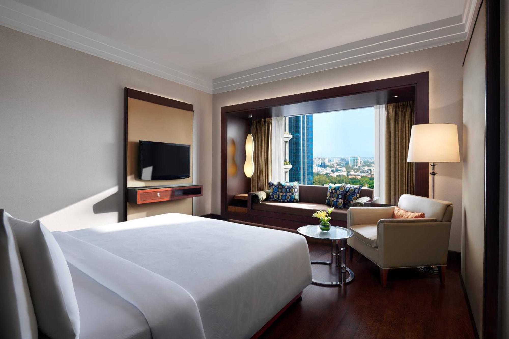 Jw Marriott Hotel Bengaluru Exterior foto